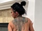 Lubi namiętny seks, duże cycki, Arabka